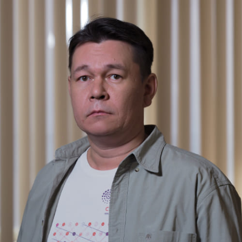 Денис Иконников