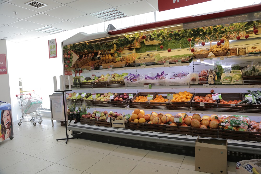 Причины резкого повышения цен на огурцы и помидоры объяснил Центробанк