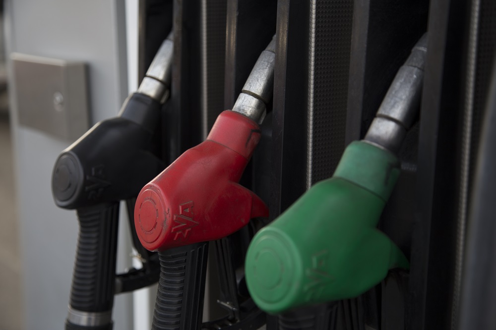 Цены на бензин в Красноярске будут расти еще минимум два месяца