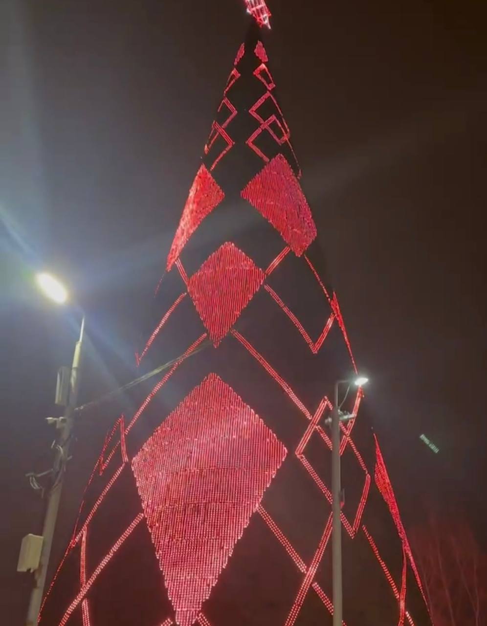 Красноярцы могут высказать своё мнение, какой должна быть главная новогодняя локация в следующем году