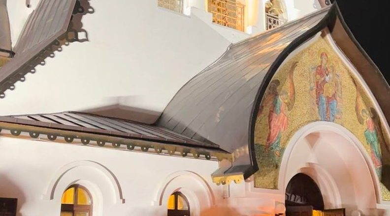 Красноярцы выбирают для крещения детей храмы с красивым интерьером